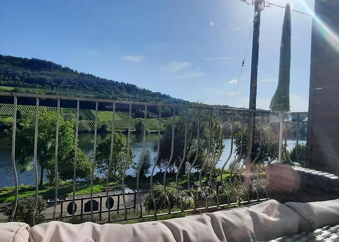 Appartement In Spay Bigone Zell-merl Mosel